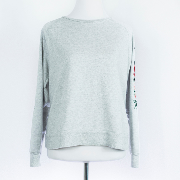 a new day Sweaters - A New Day Gray Floral Crewneck